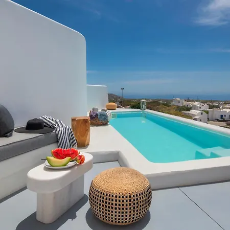- Sleeps 3 - Private Pool-parking * Megalokori
