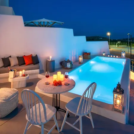 - Sleeps 3 - Private Pool-parking Villa Megalokori